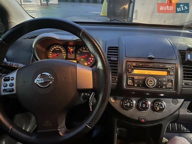 Чорний Ніссан Ноут, об'ємом двигуна 1.4 л та пробігом 230 тис. км за 4900 $, фото 3 на Automoto.ua