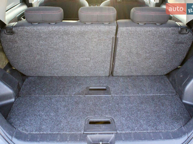 Чорний Ніссан Ноут, об'ємом двигуна 1.4 л та пробігом 190 тис. км за 4500 $, фото 8 на Automoto.ua