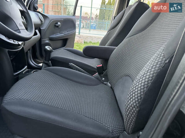 Чорний Ніссан Ноут, об'ємом двигуна 1.4 л та пробігом 173 тис. км за 5700 $, фото 25 на Automoto.ua