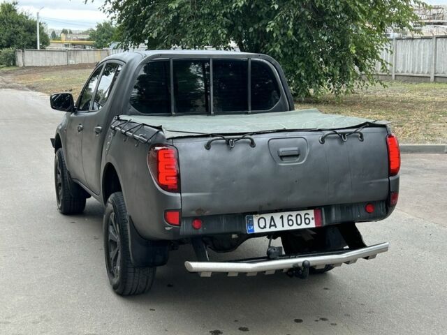 Черный Ниссан Ноут, объемом двигателя 0 л и пробегом 300 тыс. км за 3310 $, фото 1 на Automoto.ua