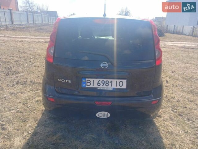Чорний Ніссан Ноут, об'ємом двигуна 1.6 л та пробігом 180 тис. км за 5850 $, фото 3 на Automoto.ua