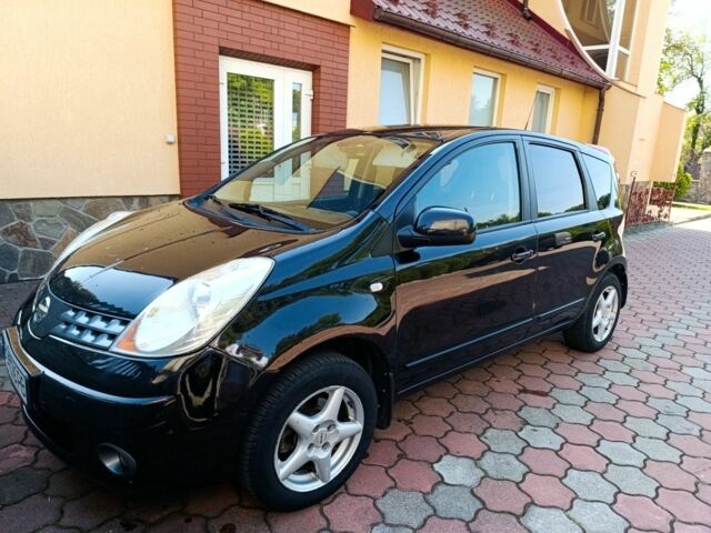 Черный Ниссан Ноут, объемом двигателя 1.5 л и пробегом 3 тыс. км за 4600 $, фото 1 на Automoto.ua
