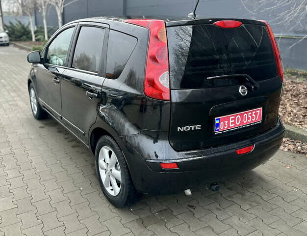 Черный Ниссан Ноут, объемом двигателя 1.6 л и пробегом 170 тыс. км за 6500 $, фото 3 на Automoto.ua