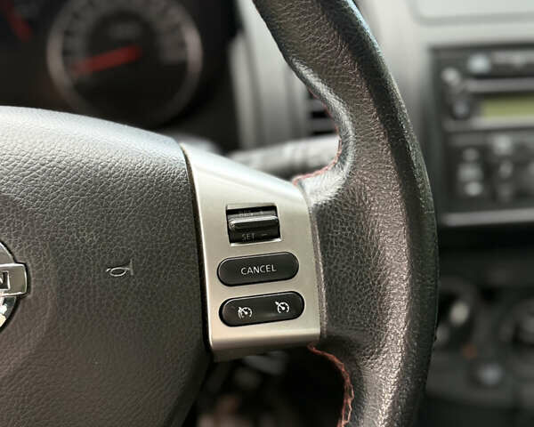 Черный Ниссан Ноут, объемом двигателя 1.4 л и пробегом 156 тыс. км за 5900 $, фото 28 на Automoto.ua