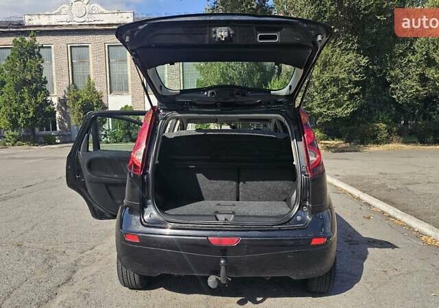 Чорний Ніссан Ноут, об'ємом двигуна 1.4 л та пробігом 180 тис. км за 6100 $, фото 10 на Automoto.ua