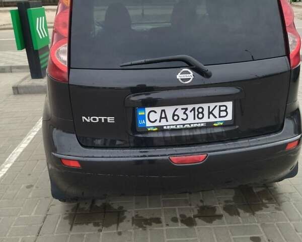 Черный Ниссан Ноут, объемом двигателя 1.4 л и пробегом 200 тыс. км за 5700 $, фото 2 на Automoto.ua
