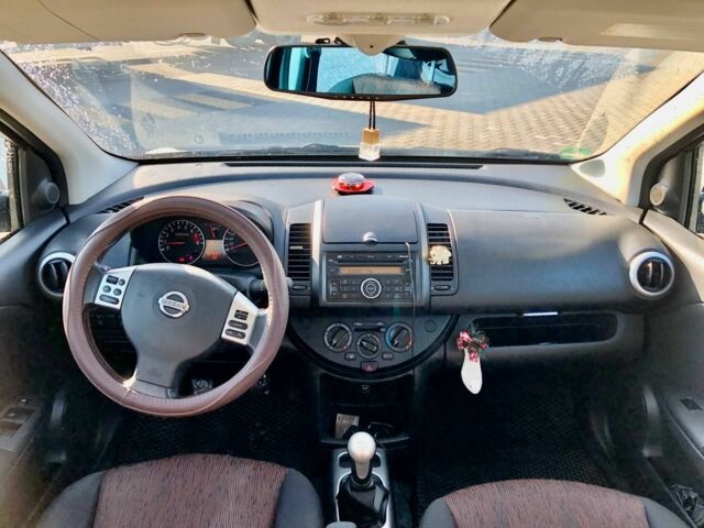 Черный Ниссан Ноут, объемом двигателя 1.4 л и пробегом 139 тыс. км за 5999 $, фото 9 на Automoto.ua