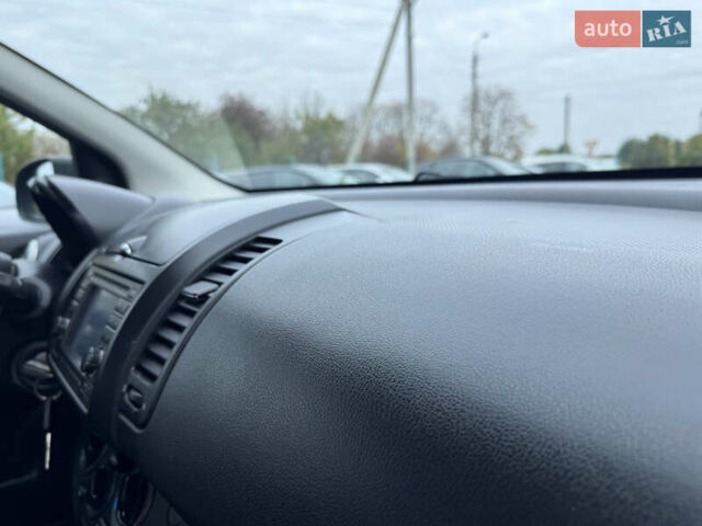 Ніссан Ноут 2009 у Звенигородка на Automoto.ua Чорний Ніссан Ноут, об'ємом двигуна 1.4 л та пробігом 250 тис. км за 5550 $, фото 43 на Automoto.ua