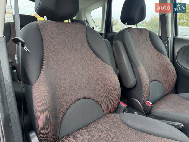 Ніссан Ноут 2009 у Звенигородка на Automoto.ua Чорний Ніссан Ноут, об'ємом двигуна 1.4 л та пробігом 250 тис. км за 5550 $, фото 40 на Automoto.ua