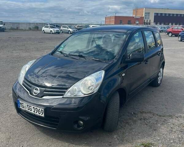 Черный Ниссан Ноут, объемом двигателя 1.39 л и пробегом 218 тыс. км за 5300 $, фото 3 на Automoto.ua