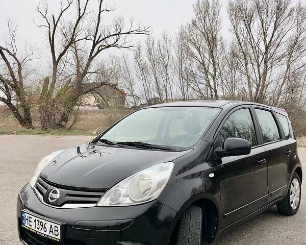 Чорний Ніссан Ноут, об'ємом двигуна 1.4 л та пробігом 139 тис. км за 5999 $, фото 1 на Automoto.ua