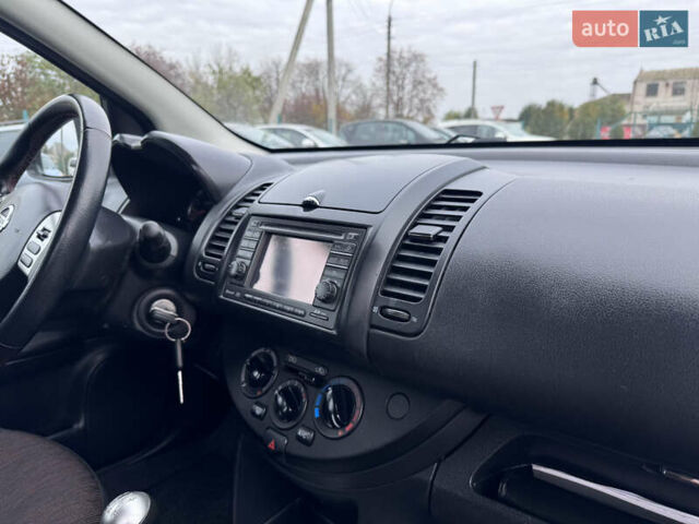 Ніссан Ноут 2009 у Звенигородка на Automoto.ua Чорний Ніссан Ноут, об'ємом двигуна 1.4 л та пробігом 250 тис. км за 5550 $, фото 42 на Automoto.ua