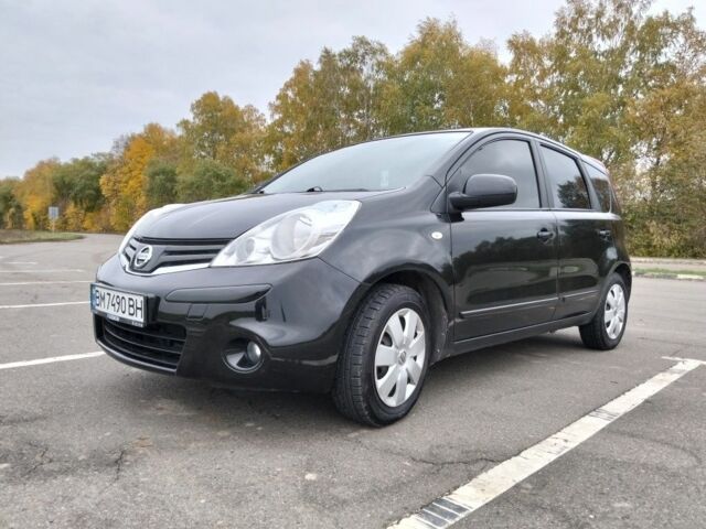 Черный Ниссан Ноут, объемом двигателя 1.4 л и пробегом 215 тыс. км за 5700 $, фото 2 на Automoto.ua