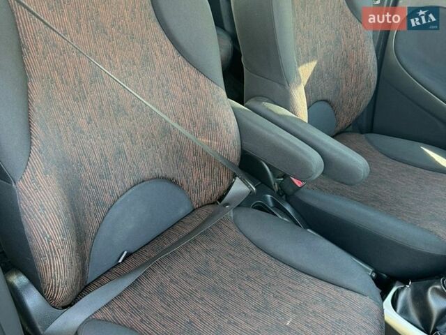 Черный Ниссан Ноут, объемом двигателя 1.4 л и пробегом 219 тыс. км за 5500 $, фото 46 на Automoto.ua