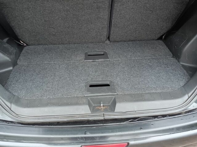 Ніссан Ноут 2009 у Шепетовке на Automoto.ua Чорний Ніссан Ноут, об'ємом двигуна 1.5 л та пробігом 287 тис. км за 5600 $, фото 11 на Automoto.ua