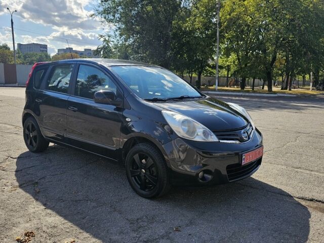 Чорний Ніссан Ноут, об'ємом двигуна 1.4 л та пробігом 180 тис. км за 6100 $, фото 3 на Automoto.ua