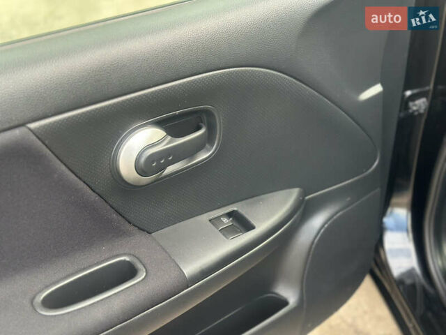 Чорний Ніссан Ноут, об'ємом двигуна 1.4 л та пробігом 209 тис. км за 5700 $, фото 42 на Automoto.ua