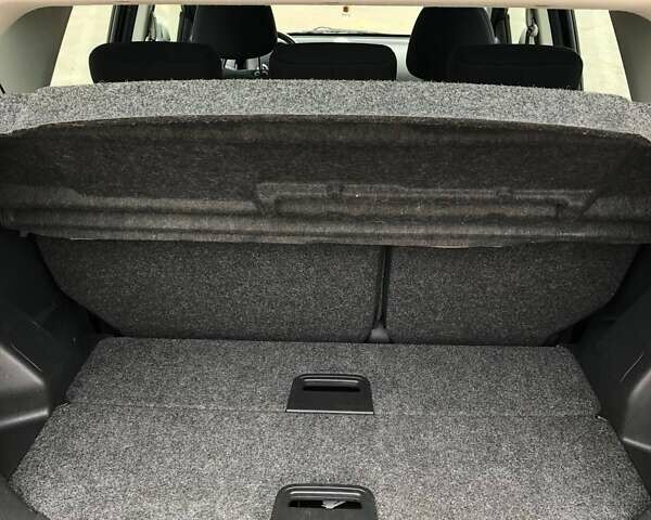 Чорний Ніссан Ноут, об'ємом двигуна 1.4 л та пробігом 139 тис. км за 5999 $, фото 7 на Automoto.ua