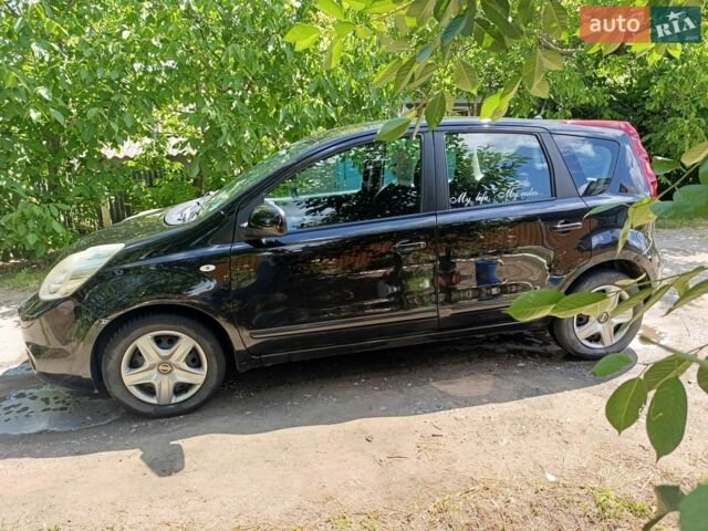 Черный Ниссан Ноут, объемом двигателя 1.39 л и пробегом 230 тыс. км за 5700 $, фото 2 на Automoto.ua