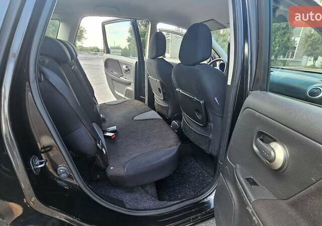 Чорний Ніссан Ноут, об'ємом двигуна 1.4 л та пробігом 180 тис. км за 6100 $, фото 17 на Automoto.ua