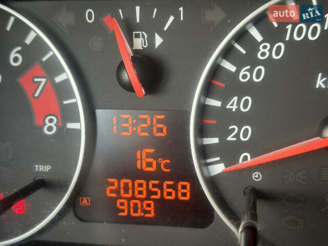 Черный Ниссан Ноут, объемом двигателя 1.4 л и пробегом 209 тыс. км за 5600 $, фото 47 на Automoto.ua