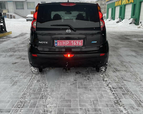 Черный Ниссан Ноут, объемом двигателя 1.4 л и пробегом 244 тыс. км за 5799 $, фото 4 на Automoto.ua