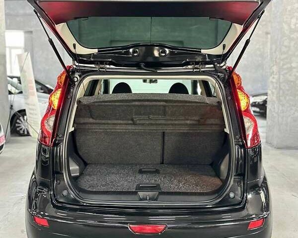 Чорний Ніссан Ноут, об'ємом двигуна 1.4 л та пробігом 125 тис. км за 6999 $, фото 19 на Automoto.ua