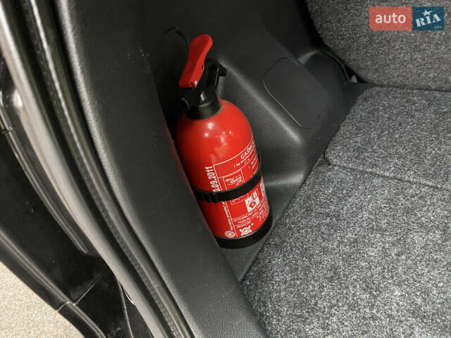 Черный Ниссан Ноут, объемом двигателя 1.4 л и пробегом 203 тыс. км за 5750 $, фото 17 на Automoto.ua