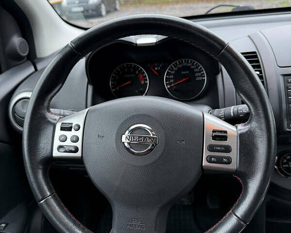 Черный Ниссан Ноут, объемом двигателя 1.6 л и пробегом 187 тыс. км за 8499 $, фото 10 на Automoto.ua