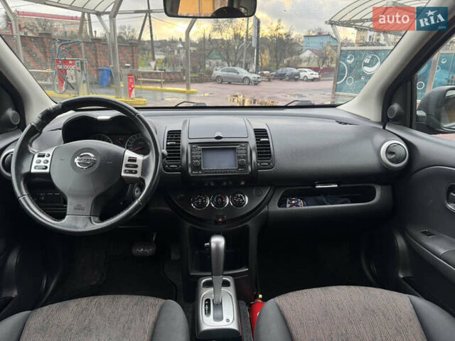 Черный Ниссан Ноут, объемом двигателя 1.6 л и пробегом 237 тыс. км за 7700 $, фото 13 на Automoto.ua