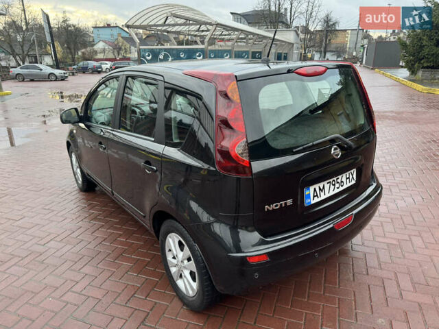 Черный Ниссан Ноут, объемом двигателя 1.6 л и пробегом 237 тыс. км за 7700 $, фото 2 на Automoto.ua