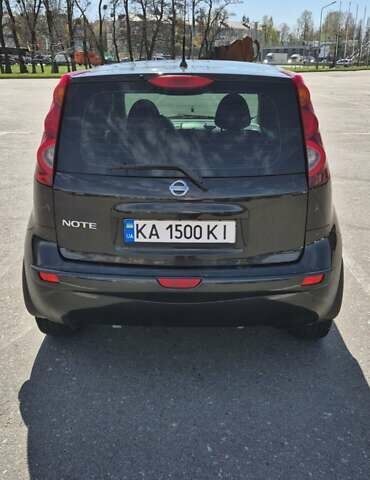 Черный Ниссан Ноут, объемом двигателя 1.6 л и пробегом 270 тыс. км за 6700 $, фото 2 на Automoto.ua