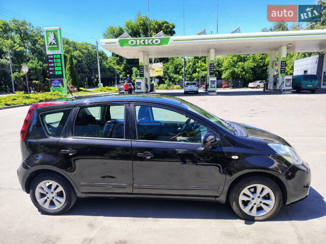Черный Ниссан Ноут, объемом двигателя 1.6 л и пробегом 240 тыс. км за 7400 $, фото 1 на Automoto.ua