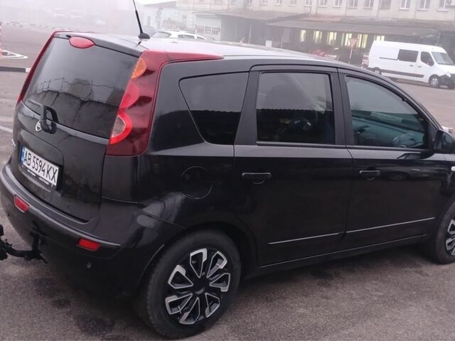 Черный Ниссан Ноут, объемом двигателя 1.6 л и пробегом 178 тыс. км за 7350 $, фото 3 на Automoto.ua
