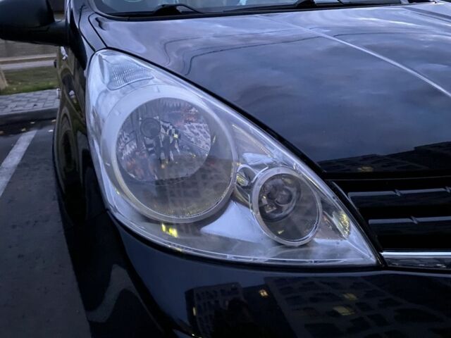 Чорний Ніссан Ноут, об'ємом двигуна 1.4 л та пробігом 203 тис. км за 5950 $, фото 3 на Automoto.ua