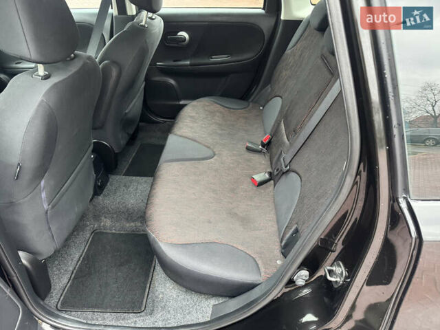 Черный Ниссан Ноут, объемом двигателя 1.6 л и пробегом 237 тыс. км за 7700 $, фото 12 на Automoto.ua