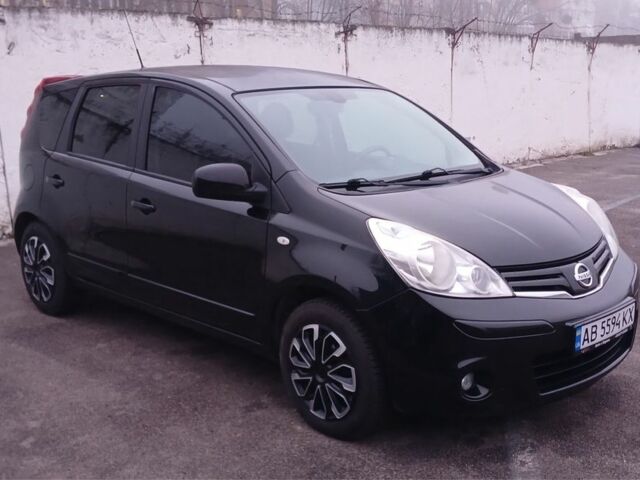 Черный Ниссан Ноут, объемом двигателя 1.6 л и пробегом 178 тыс. км за 7350 $, фото 2 на Automoto.ua