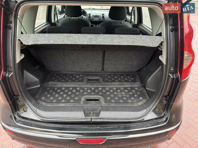 Черный Ниссан Ноут, объемом двигателя 1.6 л и пробегом 237 тыс. км за 7700 $, фото 10 на Automoto.ua