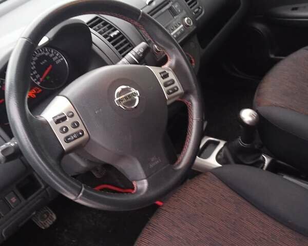 Чорний Ніссан Ноут, об'ємом двигуна 1.4 л та пробігом 195 тис. км за 5550 $, фото 11 на Automoto.ua