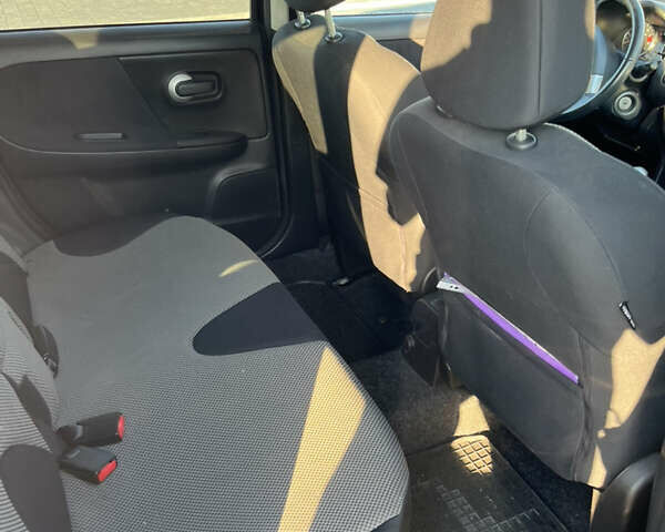 Черный Ниссан Ноут, объемом двигателя 1.5 л и пробегом 249 тыс. км за 5600 $, фото 8 на Automoto.ua