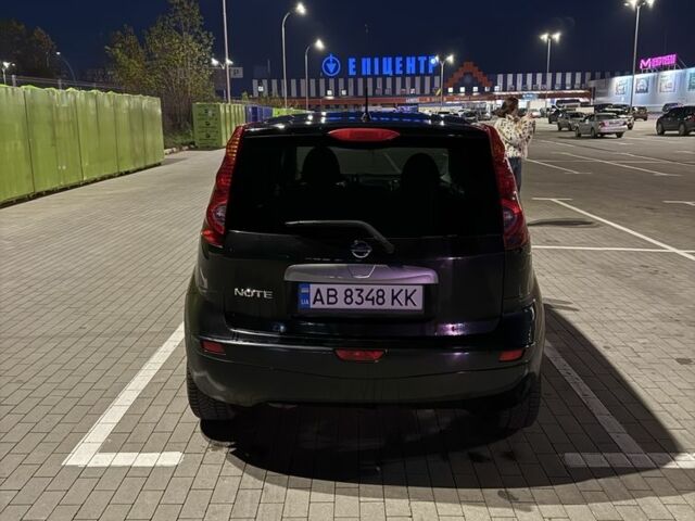 Черный Ниссан Ноут, объемом двигателя 1.6 л и пробегом 165 тыс. км за 8000 $, фото 5 на Automoto.ua