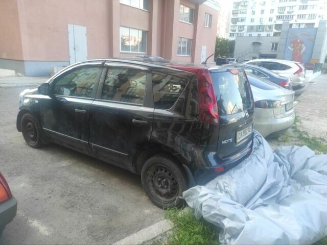 Черный Ниссан Ноут, объемом двигателя 1.4 л и пробегом 170 тыс. км за 3400 $, фото 7 на Automoto.ua