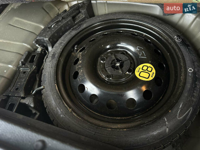 Чорний Ніссан Ноут, об'ємом двигуна 1.39 л та пробігом 192 тис. км за 6700 $, фото 47 на Automoto.ua