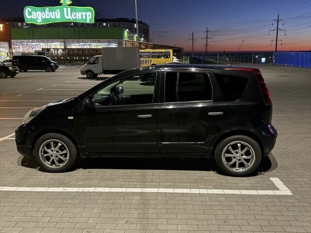 Черный Ниссан Ноут, объемом двигателя 1.6 л и пробегом 165 тыс. км за 8000 $, фото 7 на Automoto.ua