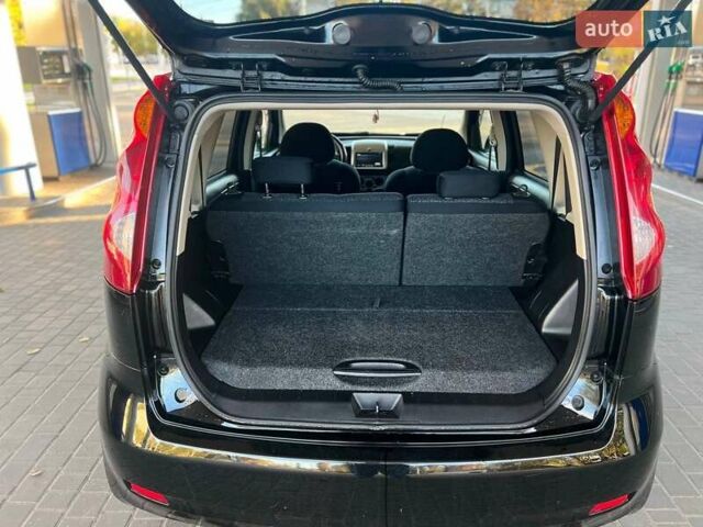 Чорний Ніссан Ноут, об'ємом двигуна 1.39 л та пробігом 118 тис. км за 7699 $, фото 6 на Automoto.ua