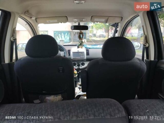 Черный Ниссан Ноут, объемом двигателя 1.5 л и пробегом 39 тыс. км за 7300 $, фото 4 на Automoto.ua