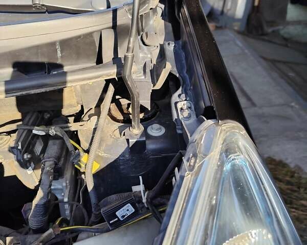 Чорний Ніссан Ноут, об'ємом двигуна 1.39 л та пробігом 175 тис. км за 6700 $, фото 1 на Automoto.ua