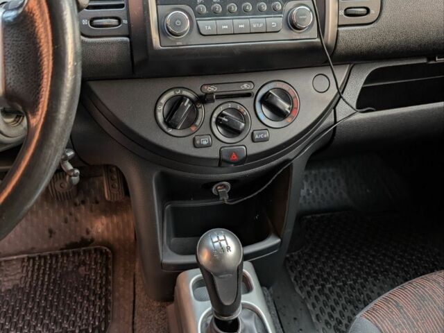 Чорний Ніссан Ноут, об'ємом двигуна 1.4 л та пробігом 127 тис. км за 6614 $, фото 1 на Automoto.ua