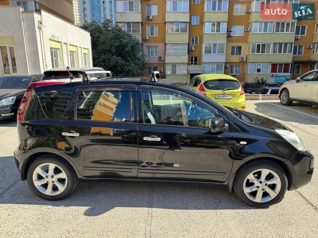 Черный Ниссан Ноут, объемом двигателя 1.6 л и пробегом 122 тыс. км за 8000 $, фото 5 на Automoto.ua