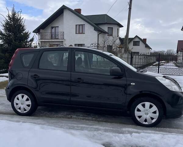 Черный Ниссан Ноут, объемом двигателя 1.39 л и пробегом 248 тыс. км за 6500 $, фото 4 на Automoto.ua